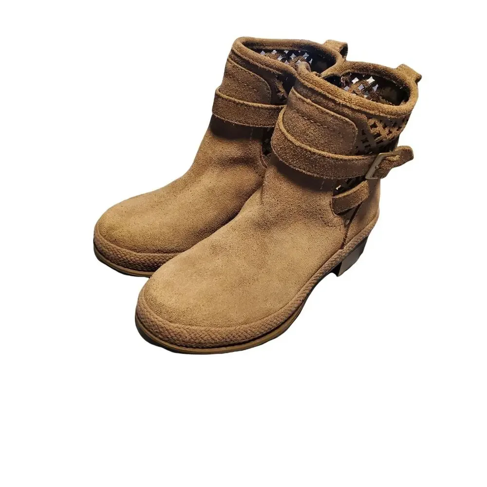 Muck Boots Size 6 Women's Liberty Ankle Perforated Leather Casual Boots Taupe